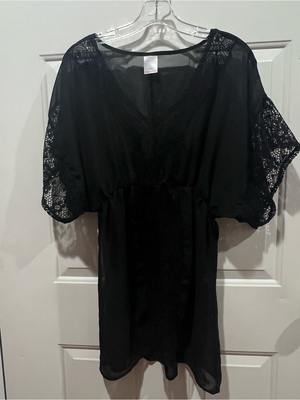 Xhilaration Black Lace-Sleeve Lounge Tunic